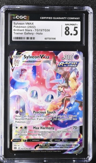 Pokémon TCG -Sylveon VMAX (BRS TG15) CGC 8,5